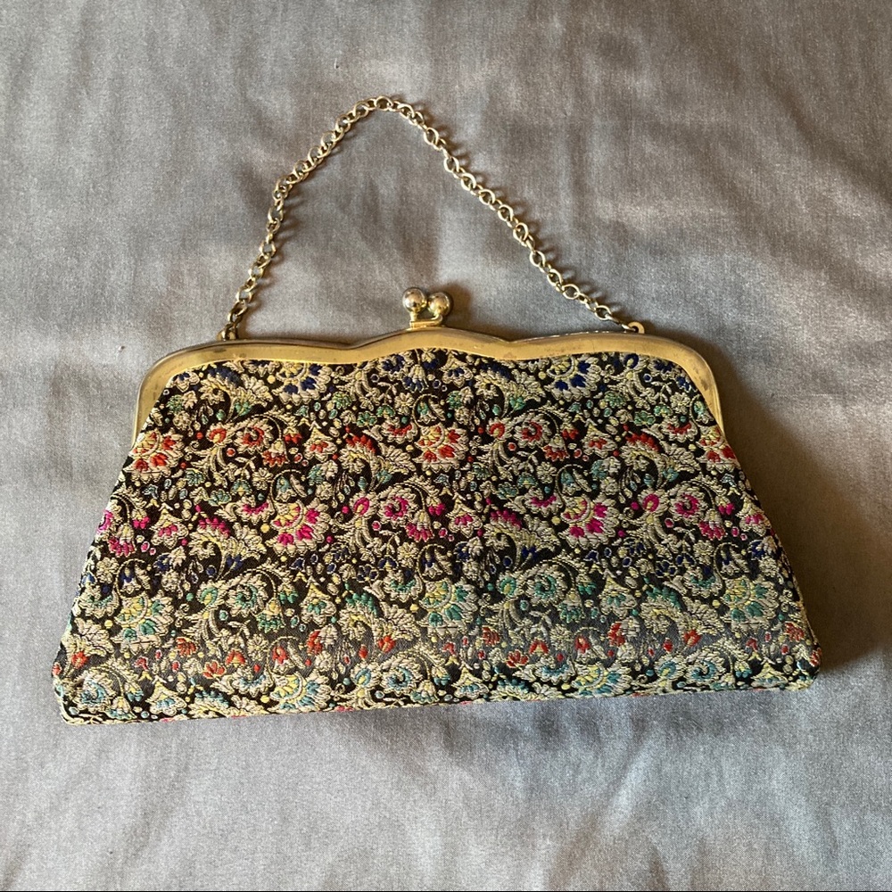 Vintage hard shell pocketbook/handbag